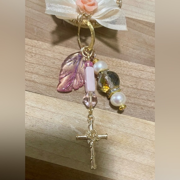 Gold and Pink Bunny Brooch with Beads - Picture 3 of 7